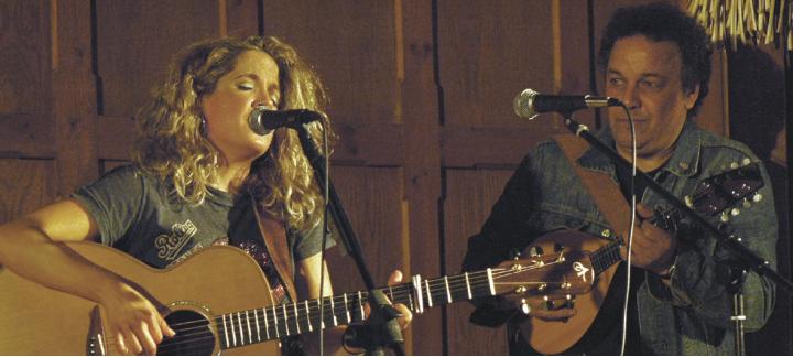 Amy with Steve Simpson at The Ravenswood Feb 2006