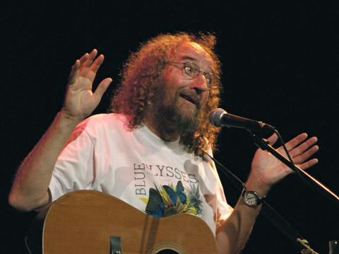 Vin Garbutt live at Chequer Mead 4 June 2007